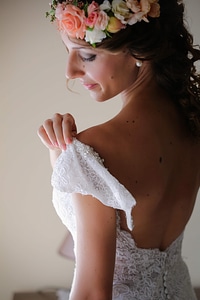 Shoulder bride wedding dress photo