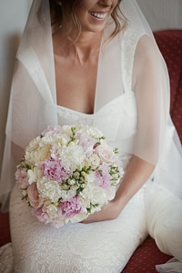 Wedding Dress veil wedding bouquet photo