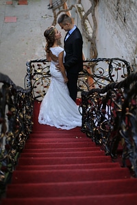 Bride red carpet groom photo