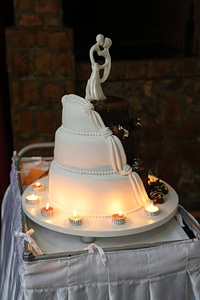 Elegant wedding cake candles photo