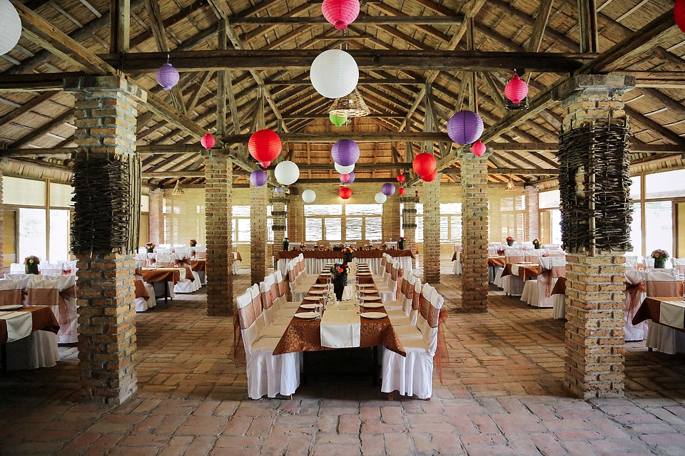 Restaurant dining table photo