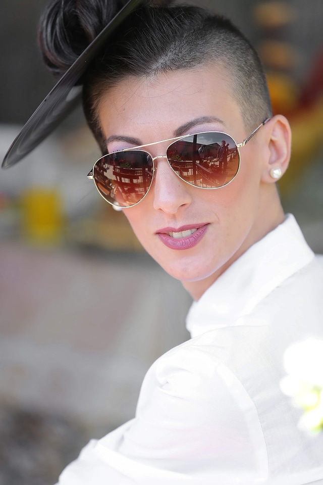 Young Woman sunglasses fashion