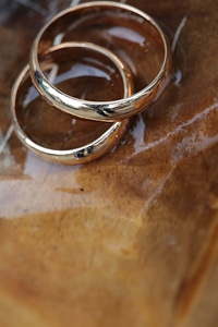 Rings gold marble photo