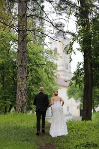 Husband bride aspen photo