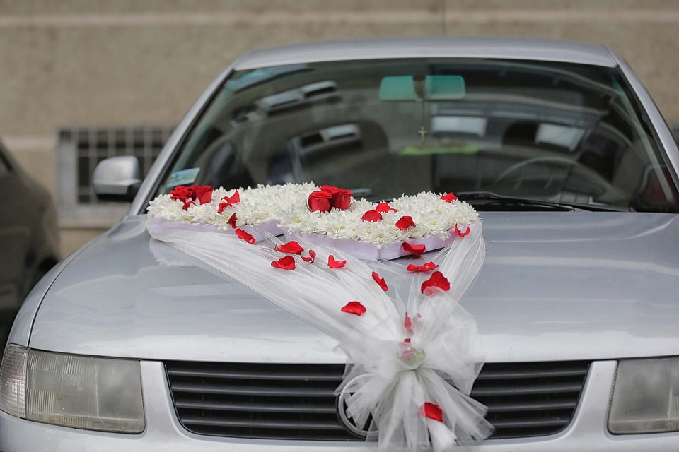 Wedding car decoration