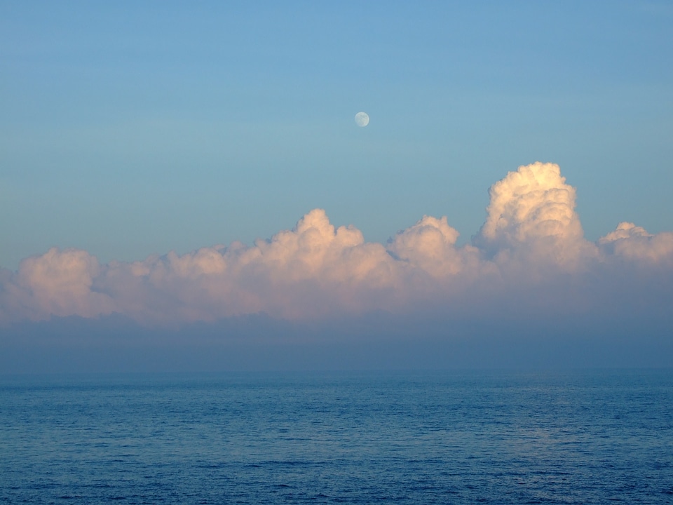 Seascape sky clouds
