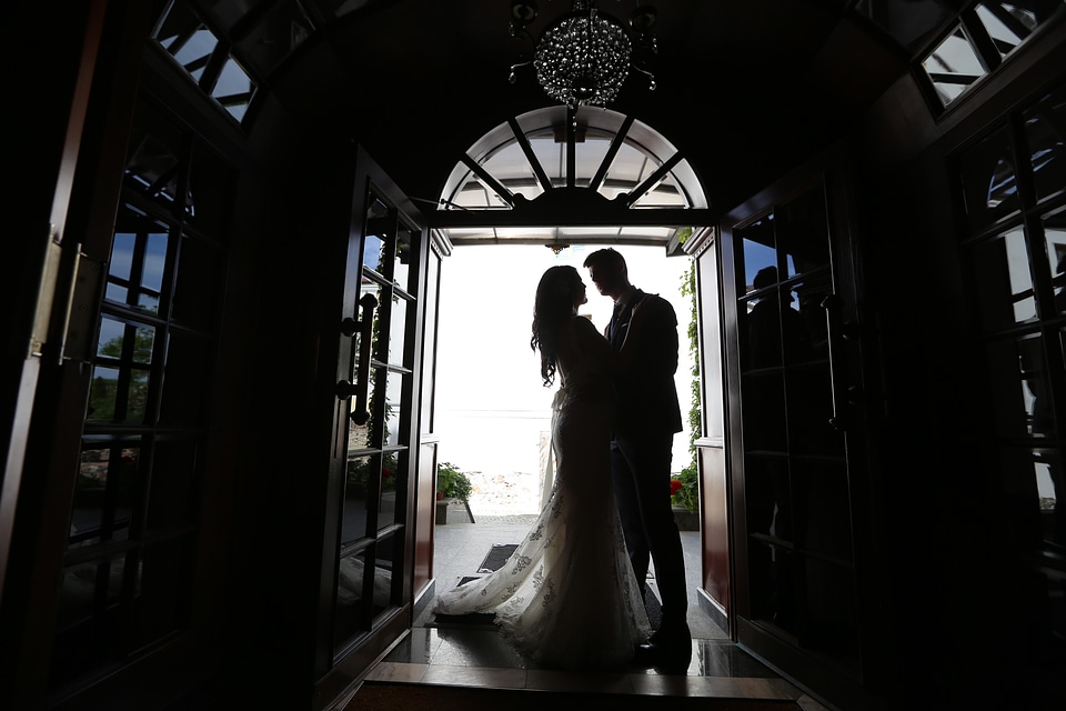 Handsome wedding groom photo