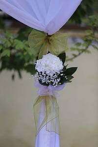 Silk white flower arrangement photo