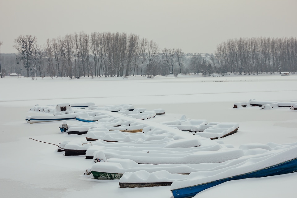 Harbour snow boats