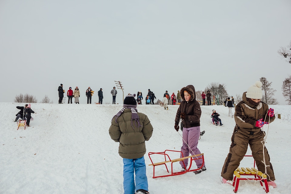 Downhill slope sled