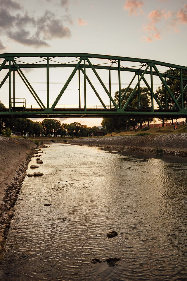 Construction metal bridge