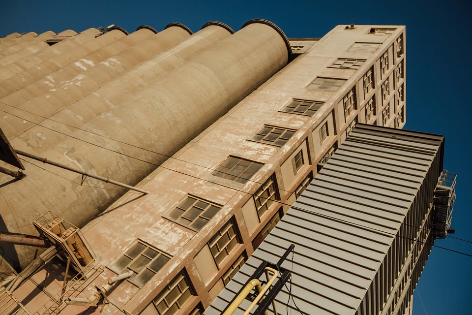 Silo tall socialism
