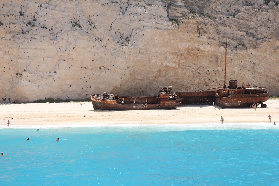 Ship shipwreck old