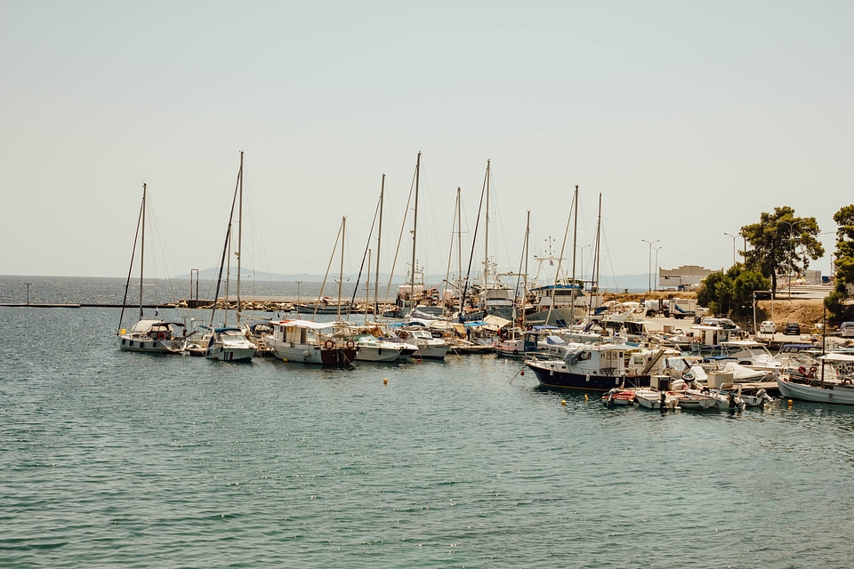 Yacht Club marine yachts