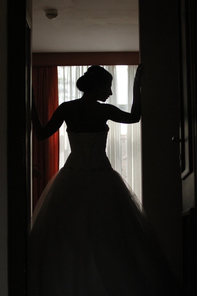 Bride silhouette wedding