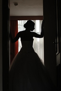 Bride silhouette wedding photo