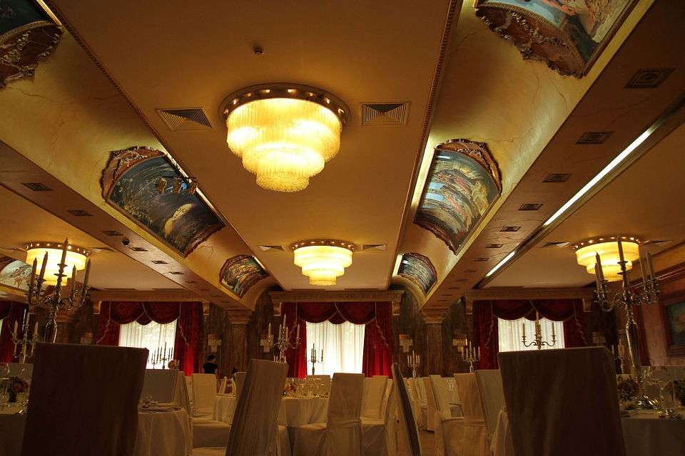 Anteroom ceiling chandelier