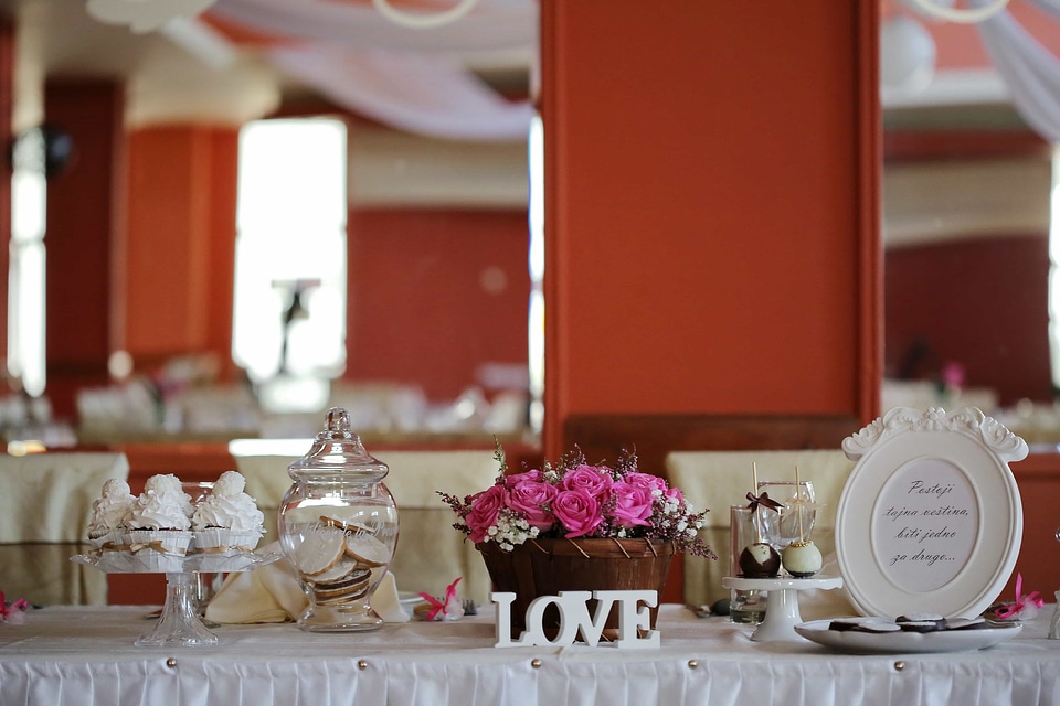 Wedding dining interior design photo