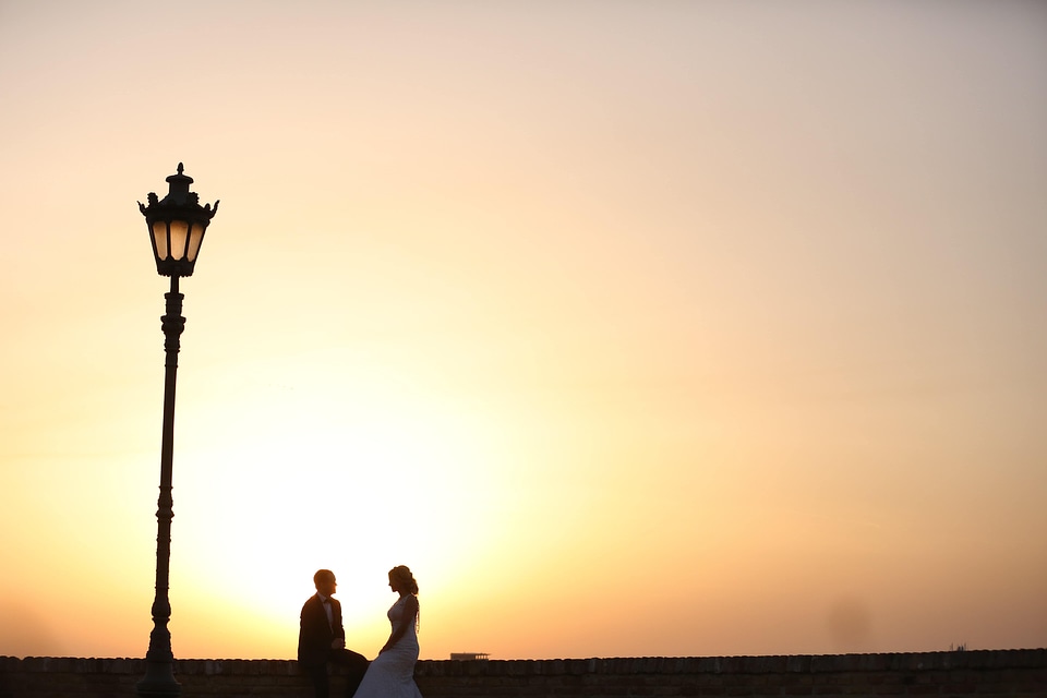 Backlight bride lamp