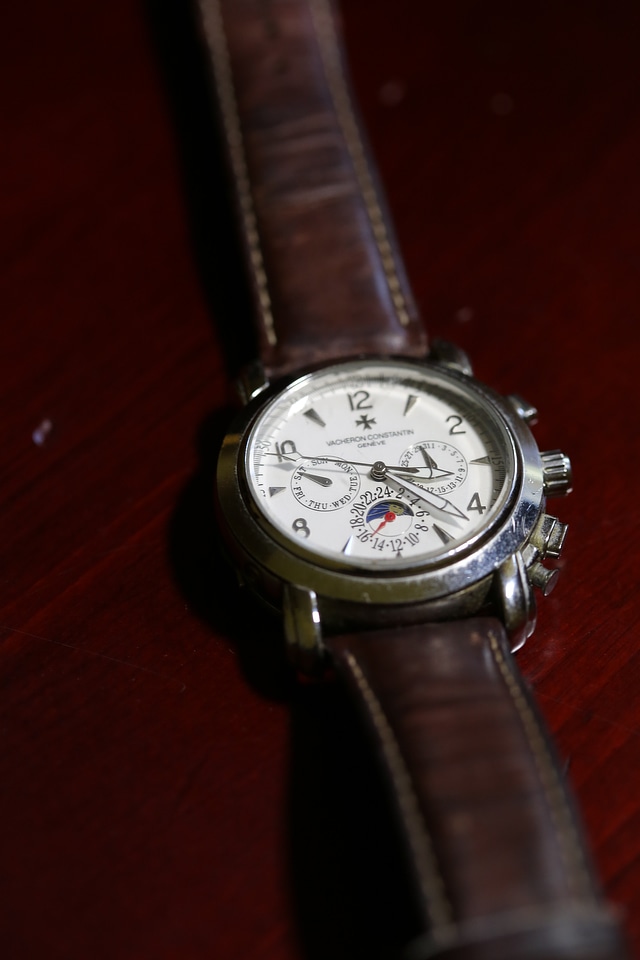 Analog Clock chrome fashion