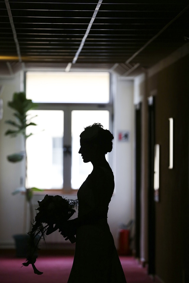 Portrait salon shadow