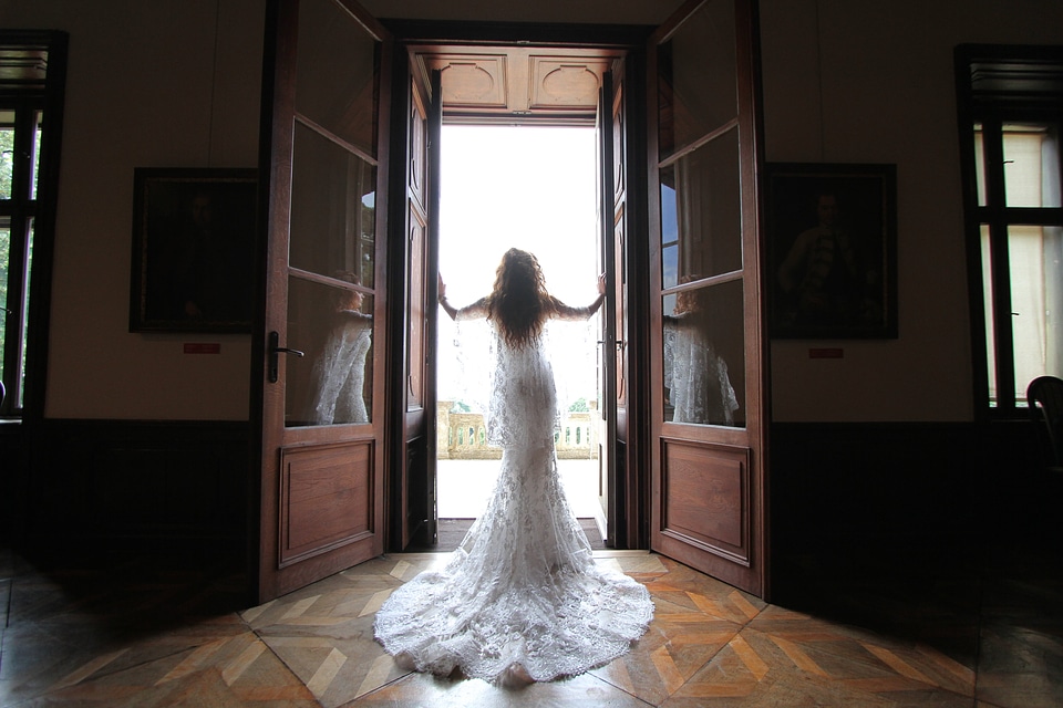 Balcony dress elegance