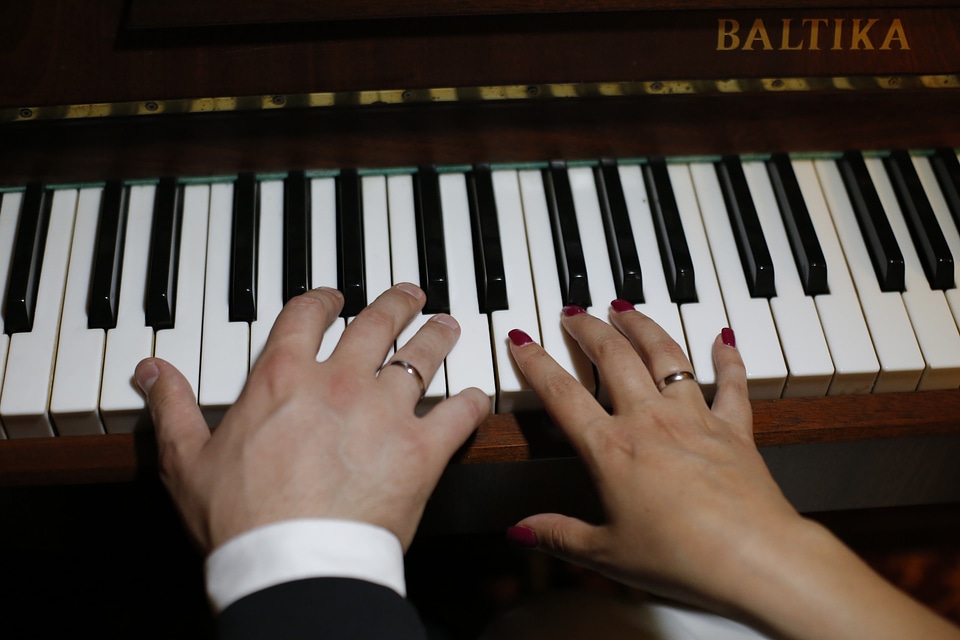 Harmony instrument melody