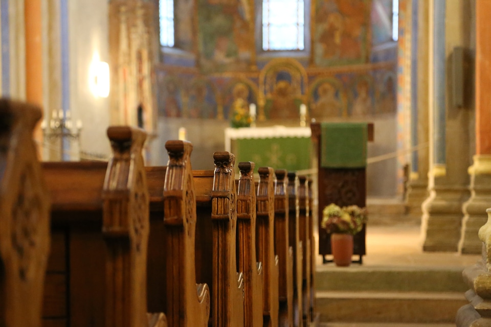 Pen church pews neuwerk photo