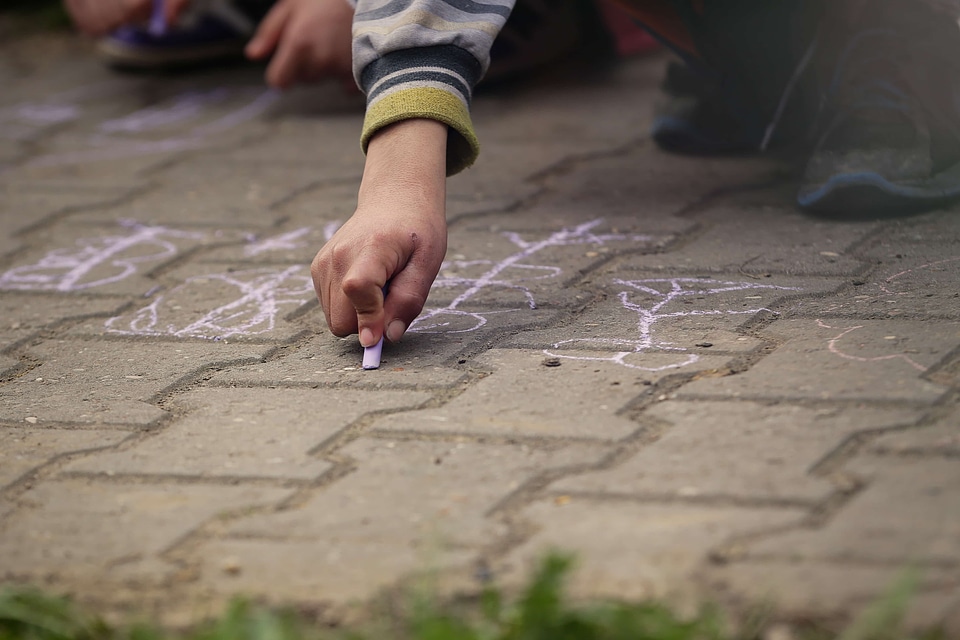 Hand pavement drawing chalk