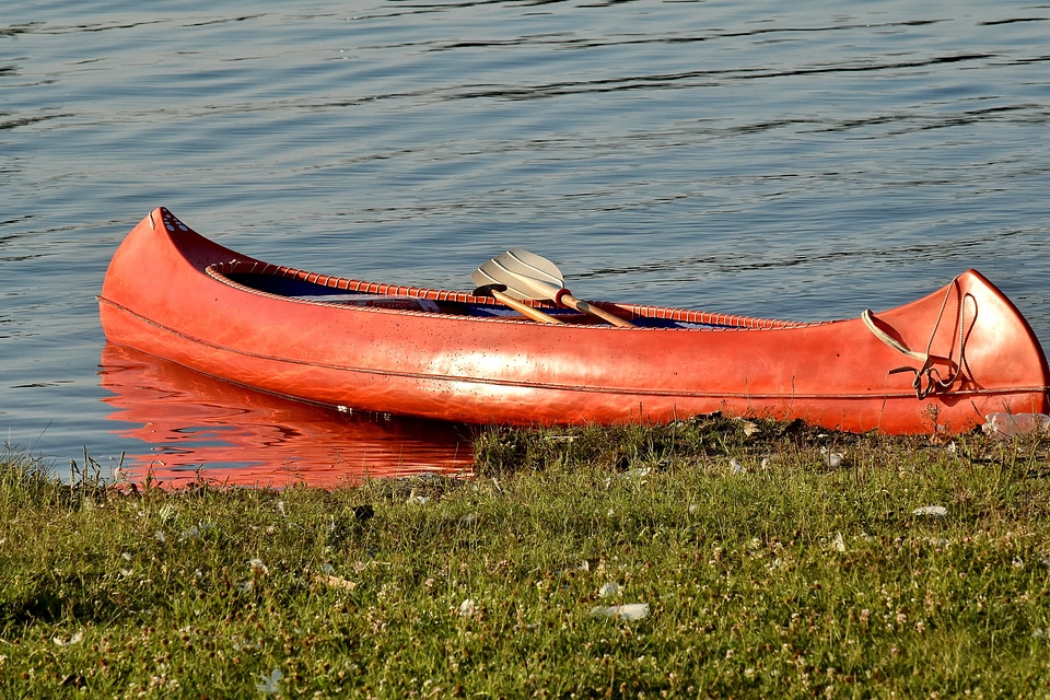Canoe canoeing paddle