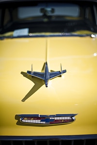 Front lid vintage car photo