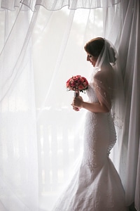 Bride curtain face photo