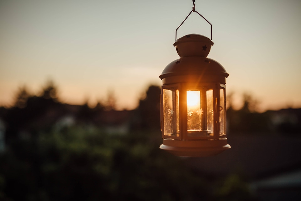 Hanging lamp sunlight