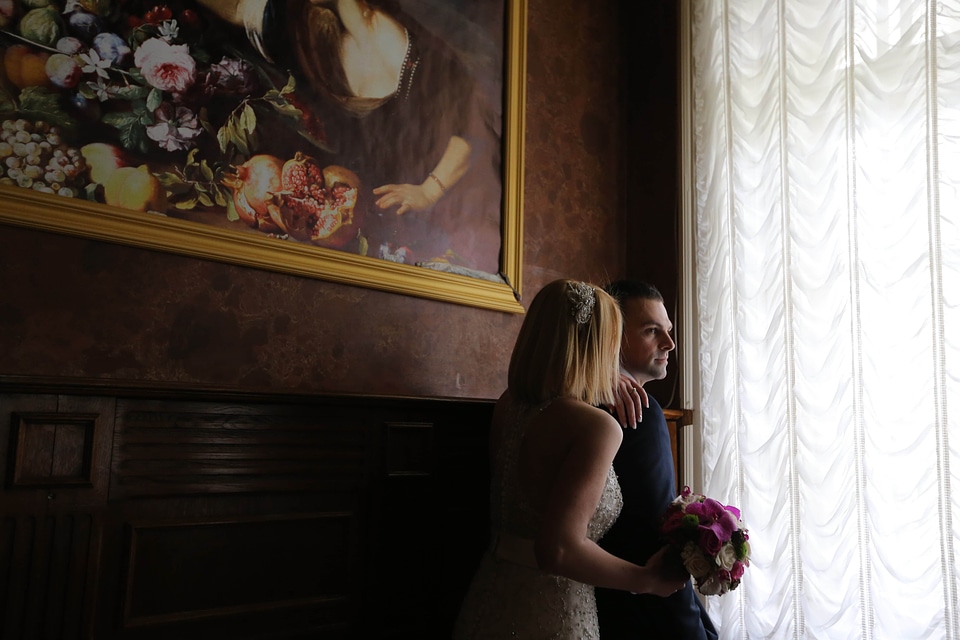 Bride confidence curtain