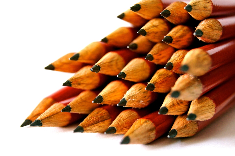 Pointed write pencil