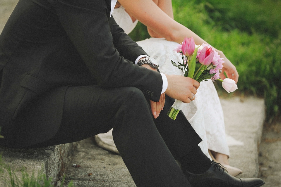 Bouquet groom woman photo