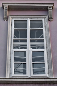 Baroque high vertical