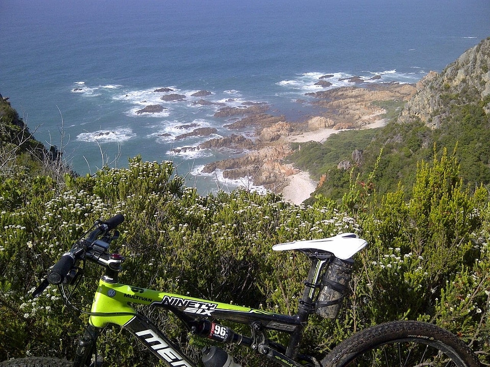 Coastline mountain bike sport