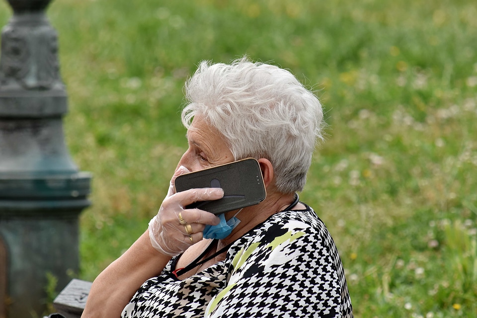 Communication elderly face mask