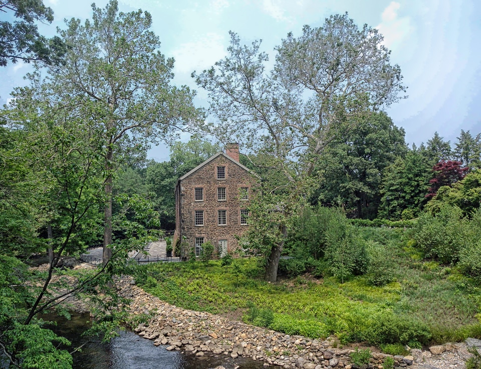 Building river stream