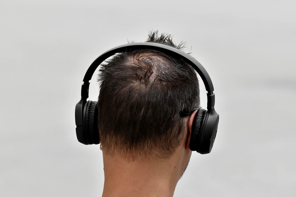 Hairstyle headphones listening