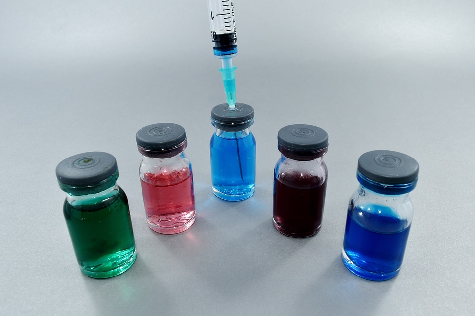 Antibacterial antibody anticoagulant