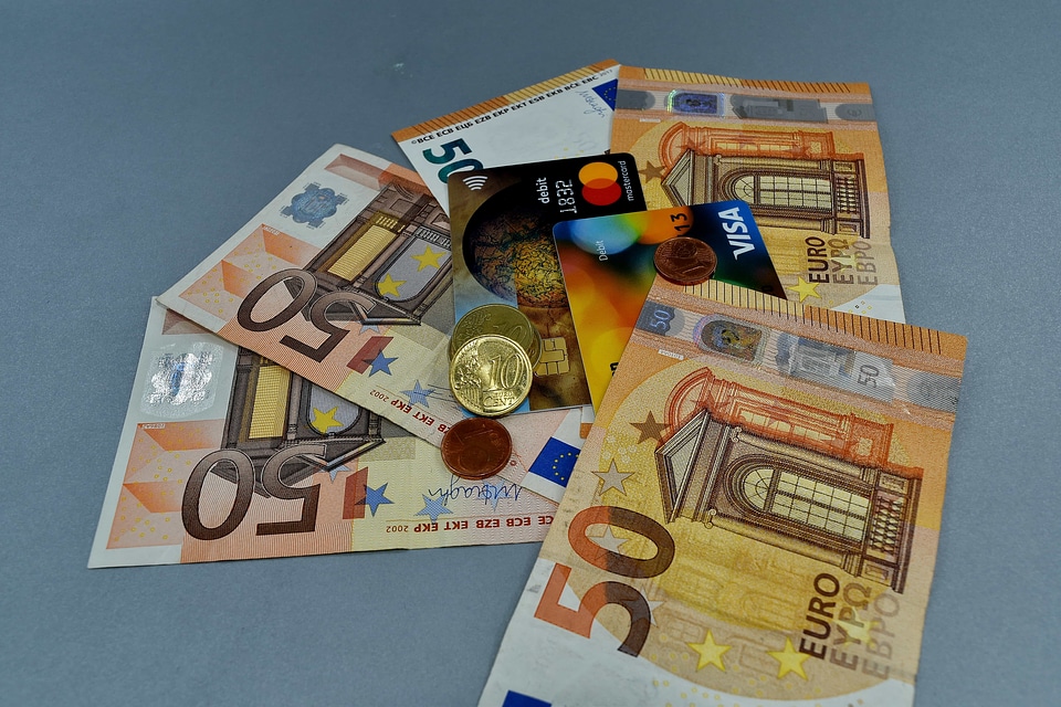 Banknote card euro