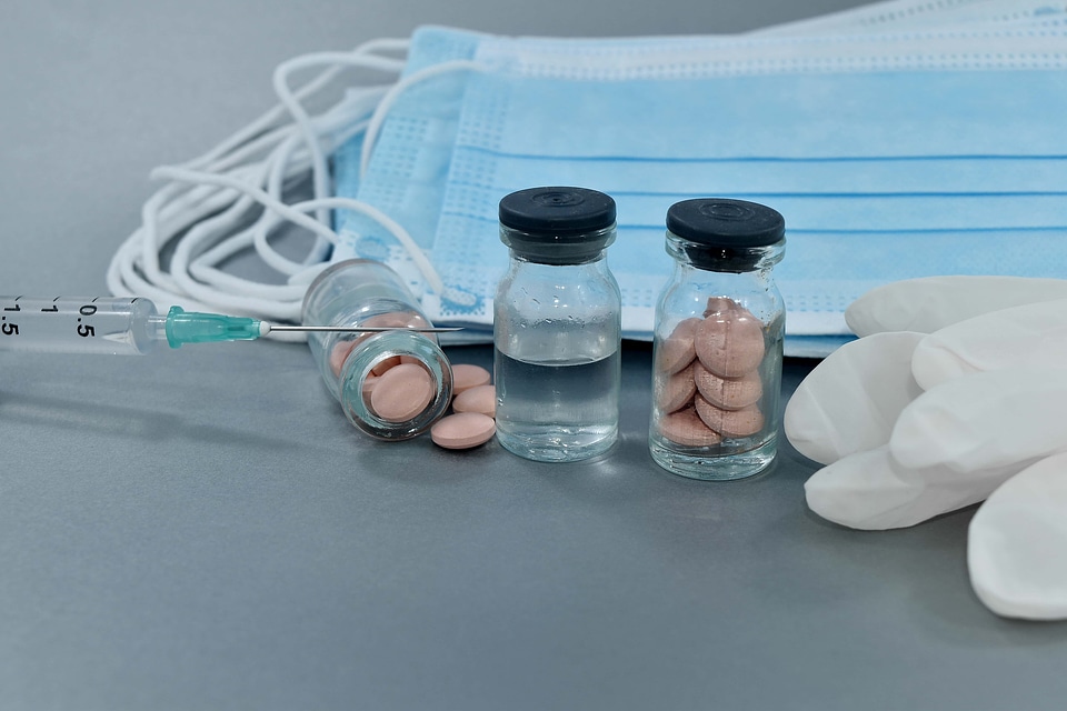 Antibacterial antibiotic antibody