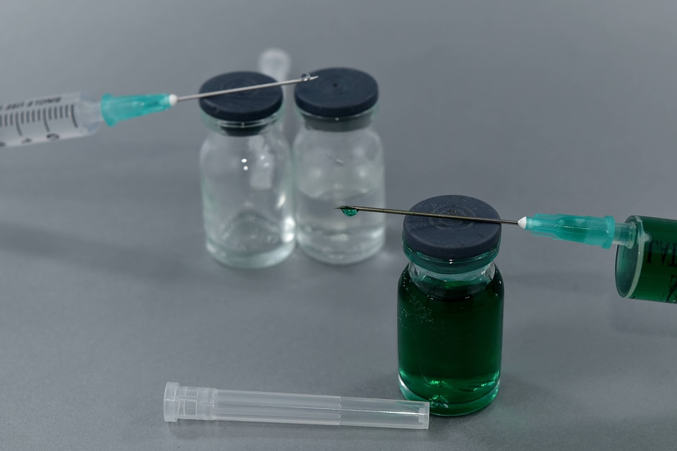 Antibacterial antibiotic antibody