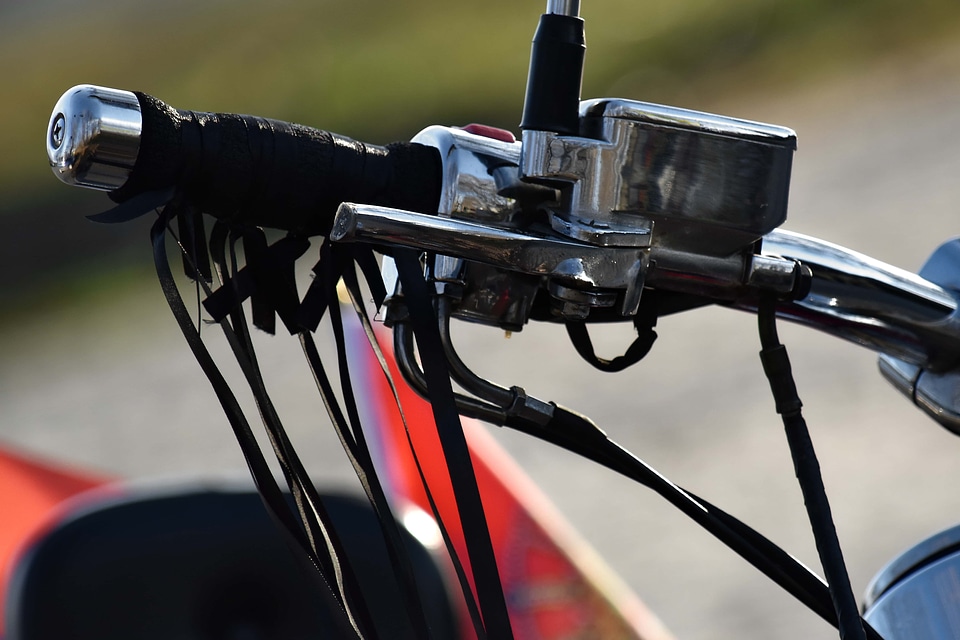 Details gearshift metallic