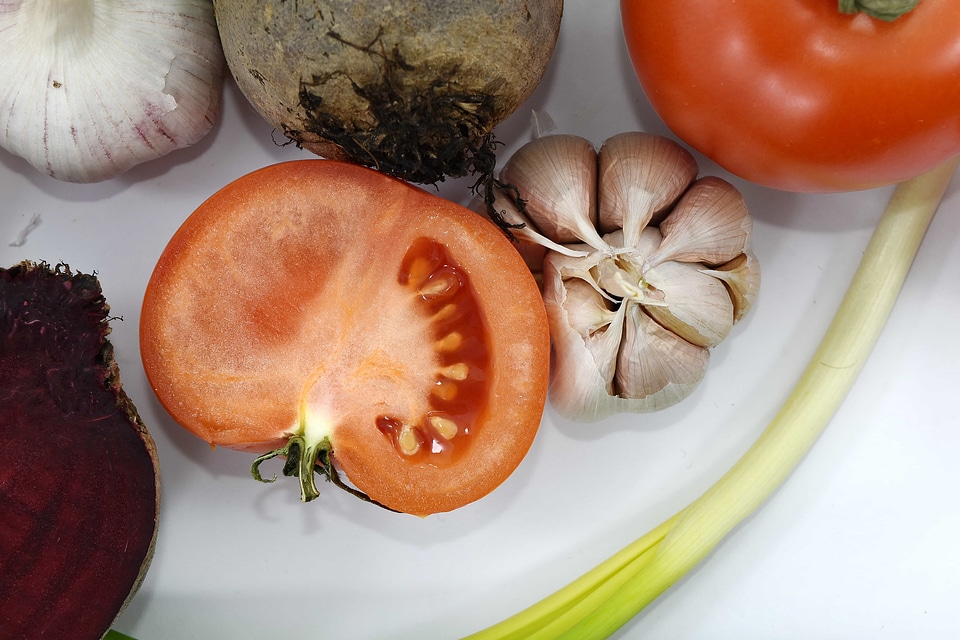 Beetroot garlic half