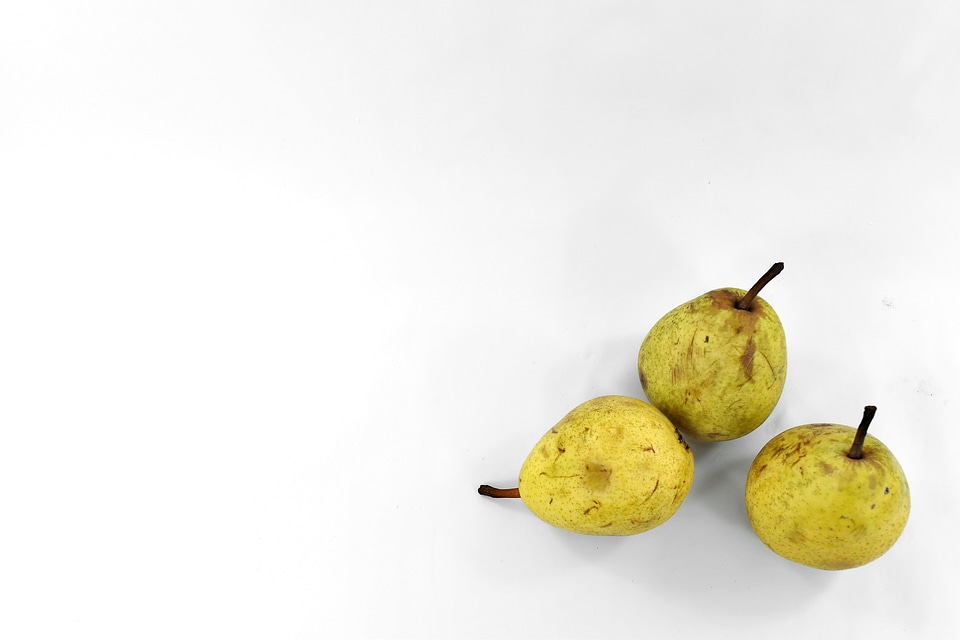 Organic pears vitamin C