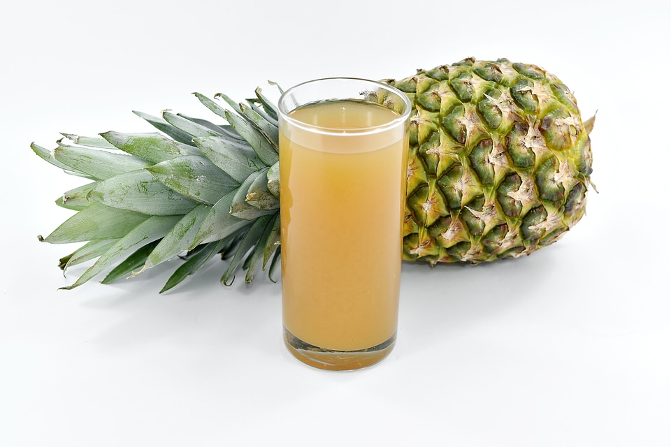 Antioxidant beverage carbohydrate