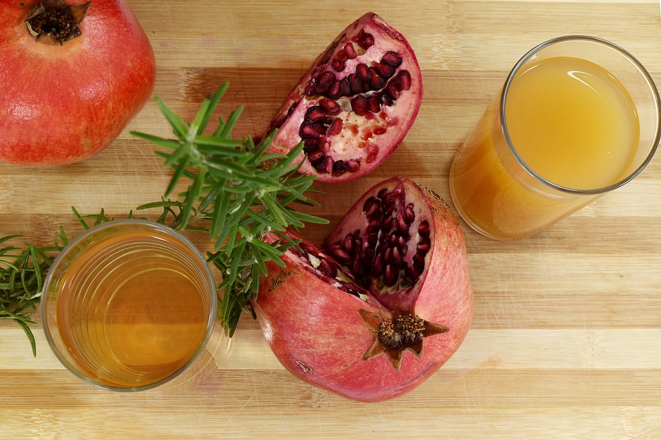 Antioxidant fruit juice herb